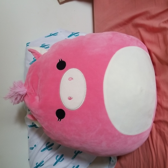 Other - SALE GIANT SQUISHMALLOW